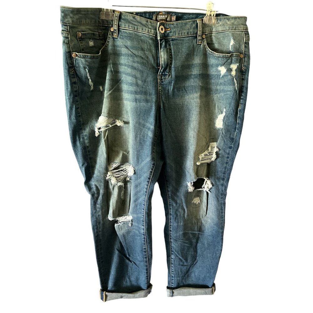 Torrid Crop Boyfriend Straight Vintage Stretch Mid-Rise Jean 18